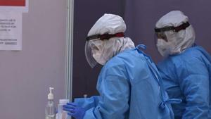 However, according to the World Health Organization (WHO), in some cases, antibodies are not produced in the bodies of patients carrying the Covid-19 pathogens.(Sanchit Khanna/HT file photo) However, according to the World Health Organization (WHO), in some cases, antibodies are not produced in the bodies of patients carrying the Covid-19 pathogens.(Sanchit Khanna/HT file photo)