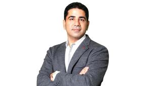 Although Nitin arrived in the US as a 17 year old without a single dollar in his pocket, just twenty years later he sold his tech startup Saber Software to EDS for $473MM. Although Nitin arrived in the US as a 17 year old without a single dollar in his pocket, just twenty years later he sold his tech startup Saber Software to EDS for $473MM.