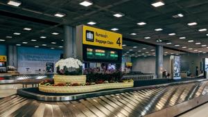 AOT, which operates six airports including the country’s largest international hub, Suvarnabhumi Airport, saw nearly 900,000 flights and 141.8 million passengers in the year ended September 2019, booking profits of 25 billion baht ($773 million).(Unsplash) AOT, which operates six airports including the country’s largest international hub, Suvarnabhumi Airport, saw nearly 900,000 flights and 141.8 million passengers in the year ended September 2019, booking profits of 25 billion baht ($773 million).(Unsplash)