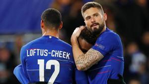 Chelsea's Callum Hudson-Odoi celebrates scoring their third goal with Ruben Loftus-Cheek and Olivier Giroud.(REUTERS) Chelsea's Callum Hudson-Odoi celebrates scoring their third goal with Ruben Loftus-Cheek and Olivier Giroud.(REUTERS)