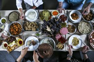 Socialites opine that intimate sit-down dinners will be the reality in the post-pandemic world(Getty Images/iStockphoto) Socialites opine that intimate sit-down dinners will be the reality in the post-pandemic world(Getty Images/iStockphoto)