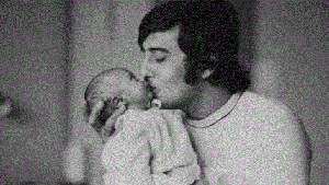 Vinod Khanna with son Rahul. Vinod Khanna with son Rahul.