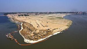 A deserted view of Sangam, the confluence of the Rivers Ganga and Yamuna where thousands of Hindu believers gather to take a holy dip daily, is seen isolated amid growing concerns of coronavirus in Prayagraj, India.(AP) A deserted view of Sangam, the confluence of the Rivers Ganga and Yamuna where thousands of Hindu believers gather to take a holy dip daily, is seen isolated amid growing concerns of coronavirus in Prayagraj, India.(AP)