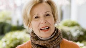 U.S. coronavirus task force coordinator Dr. Deborah Birx is best-known for her calm, authoritative briefings at the daily White House press conferences. But she has also become a pop culture phenomenon for her scarves.(@deborahbirxscarves/Instagram) U.S. coronavirus task force coordinator Dr. Deborah Birx is best-known for her calm, authoritative briefings at the daily White House press conferences. But she has also become a pop culture phenomenon for her scarves.(@deborahbirxscarves/Instagram)