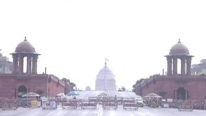 Parts of central Delhi received light rainfall on Friday morning. According to IMD, this is due to a western disturbance.(ANI photo) Parts of central Delhi received light rainfall on Friday morning. According to IMD, this is due to a western disturbance.(ANI photo)