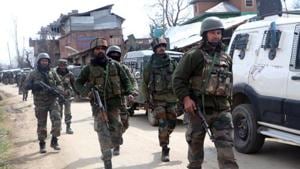 The gunbattle in north’s Kashmir’s Handwara had been raging since Saturday afternoon.(ANI) The gunbattle in north’s Kashmir’s Handwara had been raging since Saturday afternoon.(ANI)