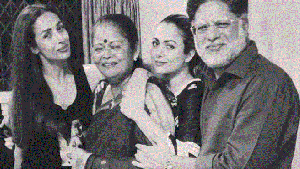 Malaika Arora with parents and sister Amrita Arora. Malaika Arora with parents and sister Amrita Arora.