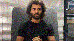 (Vijay Deverakonda has started a campaign against gossip web sites spreading fake news.) (Vijay Deverakonda has started a campaign against gossip web sites spreading fake news.)