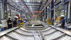 Industry leaders on Tuesday asked the Karnataka government to identify a target list of 100 firms to reach out to for attracting them to the state.(Bloomberg) Industry leaders on Tuesday asked the Karnataka government to identify a target list of 100 firms to reach out to for attracting them to the state.(Bloomberg)