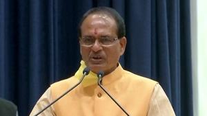 Madhya Pradesh Chief Minister Shivraj Singh Chouhan announced financial assistance to the poor under the Sambal scheme which he re-launched on Tuesday.(ANI Photo) Madhya Pradesh Chief Minister Shivraj Singh Chouhan announced financial assistance to the poor under the Sambal scheme which he re-launched on Tuesday.(ANI Photo)