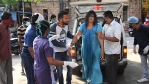 Visakhapatnam: An affected woman being taken for treatment at King George Hospital after a major chemical gas leakage at LG Polymers industry in RR Venkatapuram village on May 7, 2020.(PTI) Visakhapatnam: An affected woman being taken for treatment at King George Hospital after a major chemical gas leakage at LG Polymers industry in RR Venkatapuram village on May 7, 2020.(PTI)