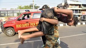 A boy affected by a chemical gas leak is carried for medical treatment in Vishakhapatnam, India, Thursday, May 7, 2020.(AP photo) A boy affected by a chemical gas leak is carried for medical treatment in Vishakhapatnam, India, Thursday, May 7, 2020.(AP photo)