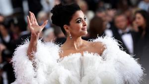 Aishwarya Rai Bachchan looked stunning in her 18th year at the Cannes Fim Festival’s red carpet last year in elegant couture, street style and metallic lustre. Her best looks.(Instagram) Aishwarya Rai Bachchan looked stunning in her 18th year at the Cannes Fim Festival’s red carpet last year in elegant couture, street style and metallic lustre. Her best looks.(Instagram)