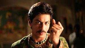 Shah Rukh Khan played a ghost in love in Paheli. Shah Rukh Khan played a ghost in love in Paheli.