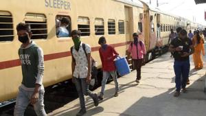 Railways is running Shramik special services to move migrants during the lockdown(HT Photo/Representative) Railways is running Shramik special services to move migrants during the lockdown(HT Photo/Representative)
