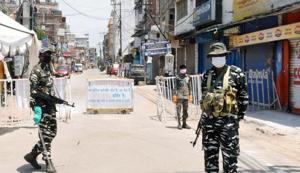 The CRPF is deployed for law and order and anti terror operations in Kashmir.(Representative image/HT PHOTO) The CRPF is deployed for law and order and anti terror operations in Kashmir.(Representative image/HT PHOTO)