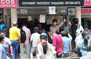 After imposing the curfew on March 24, UT administration had allowed shops to reopen on rotation basis from May 3.(HT File Photo)