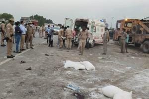 CM Yogi Adityanath presided over a high-level meeting to review the action being taken in respect to the Auraiya road accident.(PTI) CM Yogi Adityanath presided over a high-level meeting to review the action being taken in respect to the Auraiya road accident.(PTI)