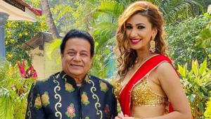 Anup Jalota and Jasleen Matharu claimed to be a couple at the time of entering Bigg Boss 12. Anup Jalota and Jasleen Matharu claimed to be a couple at the time of entering Bigg Boss 12.