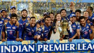 Mumbai Indians players and Owner Neeta Ambani with IPL 10 trophy.(PTI) Mumbai Indians players and Owner Neeta Ambani with IPL 10 trophy.(PTI)