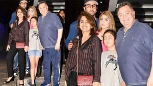 Late actor Rishi Kapoor with family. Late actor Rishi Kapoor with family.