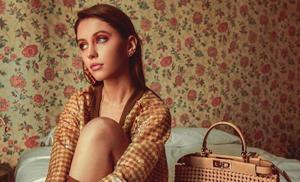 Statement ‘it’ bags have enjoyed a cult status for over several decades Statement ‘it’ bags have enjoyed a cult status for over several decades