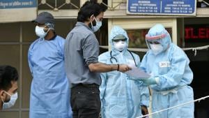 The order cites the guidelines of the Union Ministry of Health and Family Welfare.(Ajay Aggarwal /HT PHOTO) The order cites the guidelines of the Union Ministry of Health and Family Welfare.(Ajay Aggarwal /HT PHOTO)