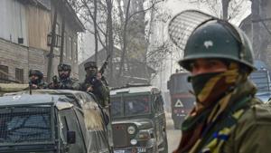 A CRPF jawan stands guard as army soldiers leave Chattergam area in Jammu and Kashmir’s Budgam district in this file photo.(PTI Photo) A CRPF jawan stands guard as army soldiers leave Chattergam area in Jammu and Kashmir’s Budgam district in this file photo.(PTI Photo)