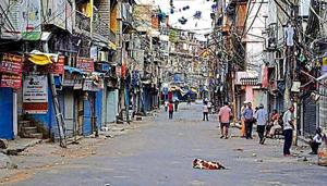 Closed shops near Bara Tooti Chowk in Sadar Bazar, India’s largest wholesale market for several goods.(Vipin Kumar/HT Photo) Closed shops near Bara Tooti Chowk in Sadar Bazar, India’s largest wholesale market for several goods.(Vipin Kumar/HT Photo)