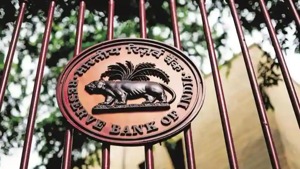 RBI governor Shaktikanta Das also extended the moratorium on payment of term loans (this includes mortgages or housing loans taken out by individuals, even personal loans) by another three months to August 31.(File photo) RBI governor Shaktikanta Das also extended the moratorium on payment of term loans (this includes mortgages or housing loans taken out by individuals, even personal loans) by another three months to August 31.(File photo)