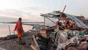 Protests were also reported from Sapuipara and Pallishree areas in Jadavpur, Garfa, besides Narkeldanga and Telangabagan.(PTI) Protests were also reported from Sapuipara and Pallishree areas in Jadavpur, Garfa, besides Narkeldanga and Telangabagan.(PTI)