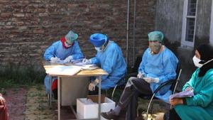 Thirteen men were reported positive in Sarlahi district, one women in Bara district and one male in Kathmandu.(Photo by Waseem Andrabi/Hindustan Times) Thirteen men were reported positive in Sarlahi district, one women in Bara district and one male in Kathmandu.(Photo by Waseem Andrabi/Hindustan Times)