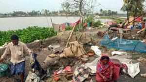 Cyclone Amphan battered Kolkata with wind speeds gusting up to 130 km per hour.(PTI) Cyclone Amphan battered Kolkata with wind speeds gusting up to 130 km per hour.(PTI)