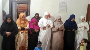 Kerala, May 24 (ANI): Women offer Eid-Ul-Fitr prayers at their home as mosques remain closed for devotees, amid COVID19 lockdown, in Malapurram on Sunday. (ANI Photo)(ANI) Kerala, May 24 (ANI): Women offer Eid-Ul-Fitr prayers at their home as mosques remain closed for devotees, amid COVID19 lockdown, in Malapurram on Sunday. (ANI Photo)(ANI)