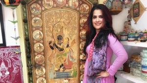 Sona Mohapatra focuses the spotlight on the folk art of Odisha and makes an appeal to help folk artists affected by cyclone Amphan and coronavirus crises. Sona Mohapatra focuses the spotlight on the folk art of Odisha and makes an appeal to help folk artists affected by cyclone Amphan and coronavirus crises.