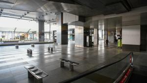 A deserted view of the Indira Gandhi International (IGI) airport during the lockdown in New Delhi on Sunday.(Amal KS/HT File Photo) A deserted view of the Indira Gandhi International (IGI) airport during the lockdown in New Delhi on Sunday.(Amal KS/HT File Photo)
