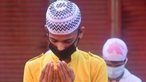 A man offering Namaaz on the occasion of Eid at Jama Masjid, Ludhiana, on Monday.(Gurpreet Singh/HT) A man offering Namaaz on the occasion of Eid at Jama Masjid, Ludhiana, on Monday.(Gurpreet Singh/HT)