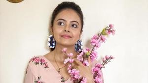 Devoleena Bhattacharjee, who is from Assam, is doing her bit for the people of the state who are affected by the flood. Devoleena Bhattacharjee, who is from Assam, is doing her bit for the people of the state who are affected by the flood.
