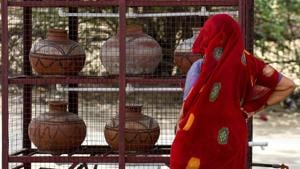 The met department has said heat wave conditions will continue for the next 24 hours in 26 of 33 districts in the state.(AFP) The met department has said heat wave conditions will continue for the next 24 hours in 26 of 33 districts in the state.(AFP)