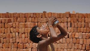 It is likely to stay hot till the latter part of the week when a western disturbance could bring some rain — and respite from the heat.(Burhaan Kinu / Hindustan Times) It is likely to stay hot till the latter part of the week when a western disturbance could bring some rain — and respite from the heat.(Burhaan Kinu / Hindustan Times)