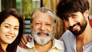 Shahid Kapoor poses with wife Mira Rajput and father Pankaj Kapur. Shahid Kapoor poses with wife Mira Rajput and father Pankaj Kapur.