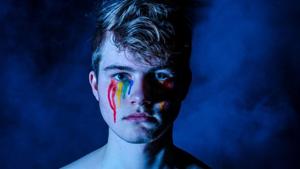 While LGBTQ youth are more likely to be bullied and to report suicidal thoughts and behaviours than non-LGBTQ youth, this is believed to be the first study showing that bullying is a more common precursor to suicide among LGBTQ youth than among their peers.(UNSPLASH) While LGBTQ youth are more likely to be bullied and to report suicidal thoughts and behaviours than non-LGBTQ youth, this is believed to be the first study showing that bullying is a more common precursor to suicide among LGBTQ youth than among their peers.(UNSPLASH)