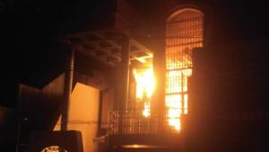 When the firemen entered the house it was engulfed in flames and BJD’s Alekh Choudhury and the other two were unconscious. They were rushed to a hospital where doctors declared them brought dead. (HT Photo) When the firemen entered the house it was engulfed in flames and BJD’s Alekh Choudhury and the other two were unconscious. They were rushed to a hospital where doctors declared them brought dead. (HT Photo)