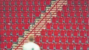 A stadium without fans is just a row of chairs in a concrete bowl. Left, a Bundesliga match between FC Union Berlin and FSV Mainz 05 in Berlin on May 27 in the age of Covid-19; right, a match between Celtic FC and Roma in Rome in November 2019(Getty Images) A stadium without fans is just a row of chairs in a concrete bowl. Left, a Bundesliga match between FC Union Berlin and FSV Mainz 05 in Berlin on May 27 in the age of Covid-19; right, a match between Celtic FC and Roma in Rome in November 2019(Getty Images)