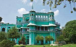 One of the properties at stake is Rajmahal in Faridkot, which is spread over 14 acres.(HT FILE) One of the properties at stake is Rajmahal in Faridkot, which is spread over 14 acres.(HT FILE)