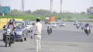 “The directions in this regard will be issued tomorrow but it has been decided that interstate movement will be allowed and restrictions eased,” a senior Haryana government official said.(Parveen Kumar/HT Photo) “The directions in this regard will be issued tomorrow but it has been decided that interstate movement will be allowed and restrictions eased,” a senior Haryana government official said.(Parveen Kumar/HT Photo)