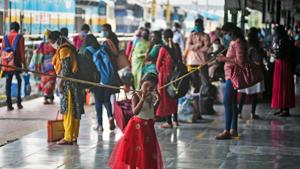 There was a huge rush of vehicles on Hyderabad-Vijayawada highway, but the AP police stopped them at the Garikapadu check-post and allowed only those who had valid passes.(ANI) There was a huge rush of vehicles on Hyderabad-Vijayawada highway, but the AP police stopped them at the Garikapadu check-post and allowed only those who had valid passes.(ANI)