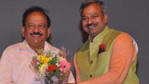 Adesh Kumar Gupta with Union health minister Harsh Vardhan. (Photo: @adeshguptabjp) Adesh Kumar Gupta with Union health minister Harsh Vardhan. (Photo: @adeshguptabjp)