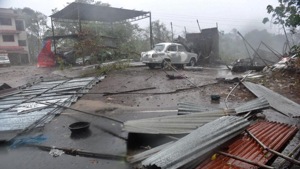 After completing landfall, super cyclone Nisarga is expected to turn into a cyclonic storm later today before weakening into a deep depression tomorrow .(HT Photo) After completing landfall, super cyclone Nisarga is expected to turn into a cyclonic storm later today before weakening into a deep depression tomorrow .(HT Photo)