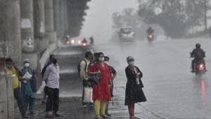 Mumbai experienced heavy rain on Tuesday, a day before Cyclone Nisarga makes landfall.(Satyabrata Tripathy/HT Photo) Mumbai experienced heavy rain on Tuesday, a day before Cyclone Nisarga makes landfall.(Satyabrata Tripathy/HT Photo)